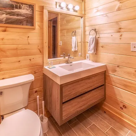 Real Log Cabin With Amazing Views, Hot Tub, Sauna, Games Gatlinburg Exterior photo