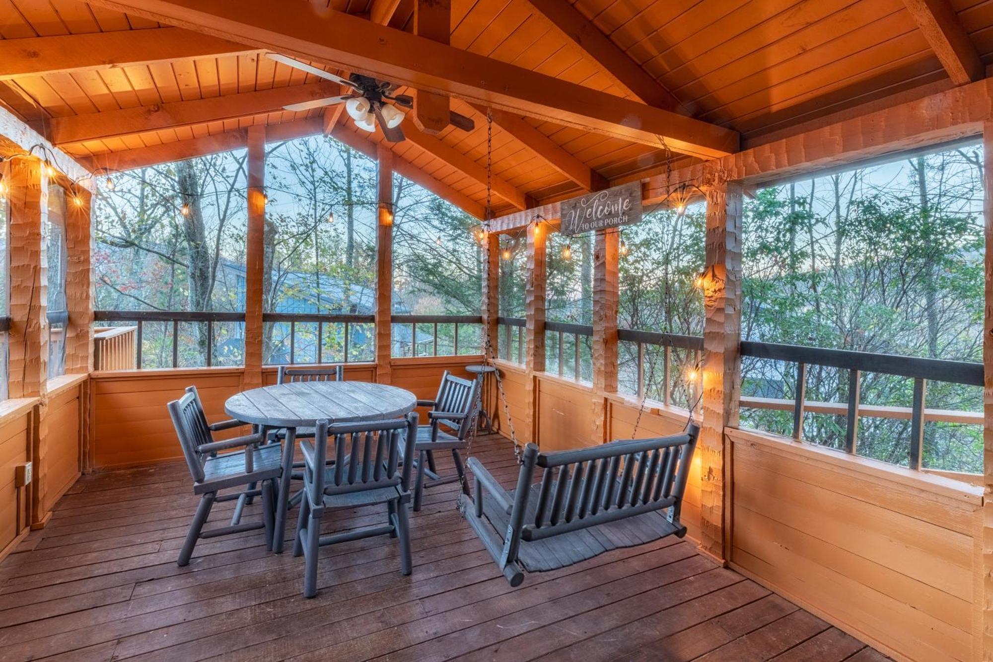Real Log With Amazing Views, Hot Tub, Sauna, Games Ferienhaus *